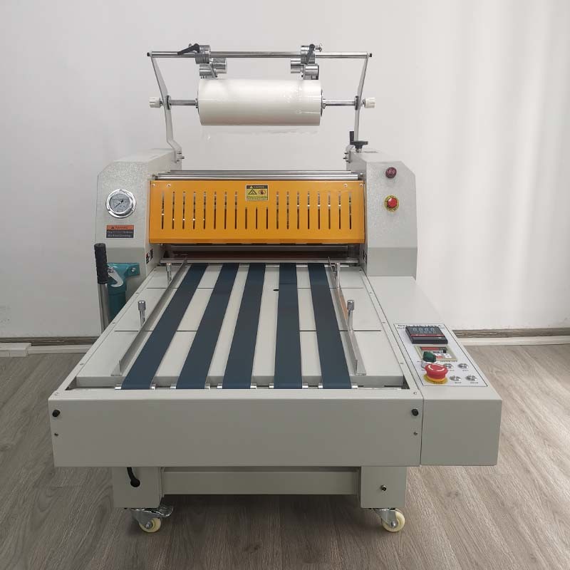 Automatic Roll Laminating Machines 520mm Max Lamination Width Hydraulic