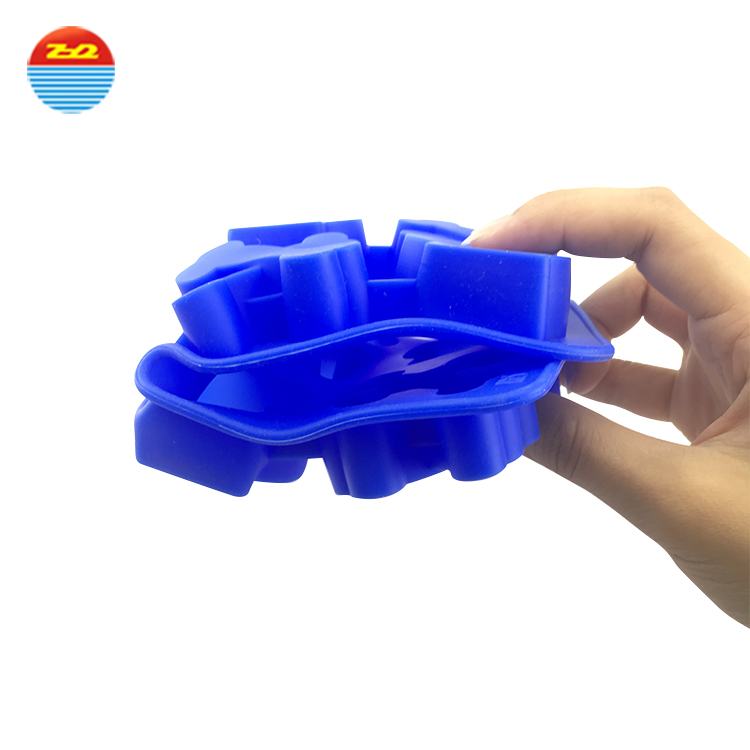 Crossbone easy release shaped ice cream wholesale non plastic make your own custom personalized silicone ice cube tray mold
