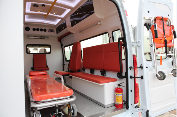 9 Seats Ford Transit Ambulance 6 Seater Medi Cal Ambulance Front Rear Drive 4×2