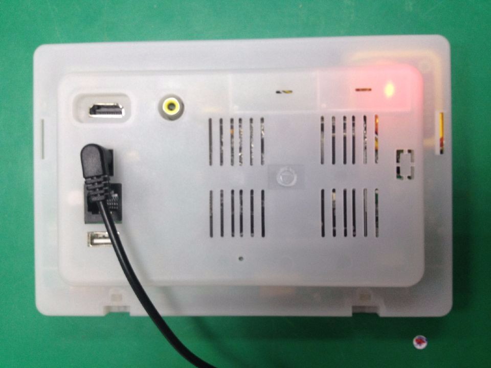 7 Inch IPS Screen Wall Flush Mount Tablet Button Free PoE powered LED Indicating Bar