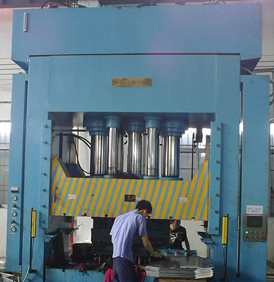 CAD CNC Stainless Steel Squatting Toilet Pan OEM Griding Polishing