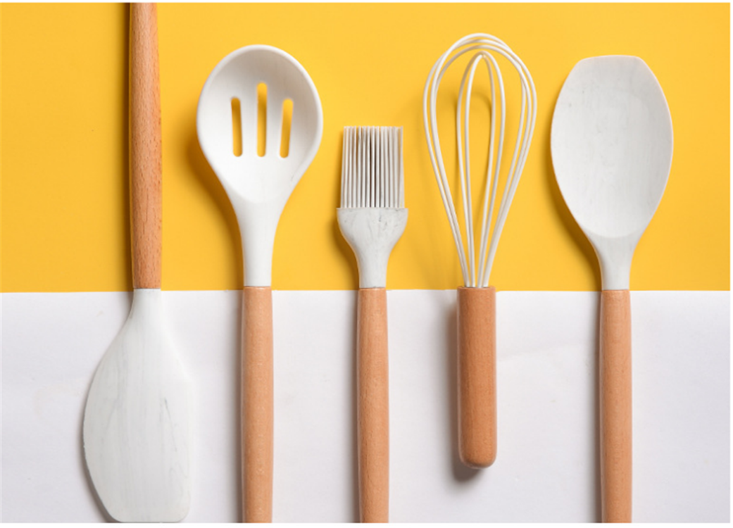 Wood Silicone Kitchen Utensil Sets 11PCS Nonmelting Odorless Scaldingproof