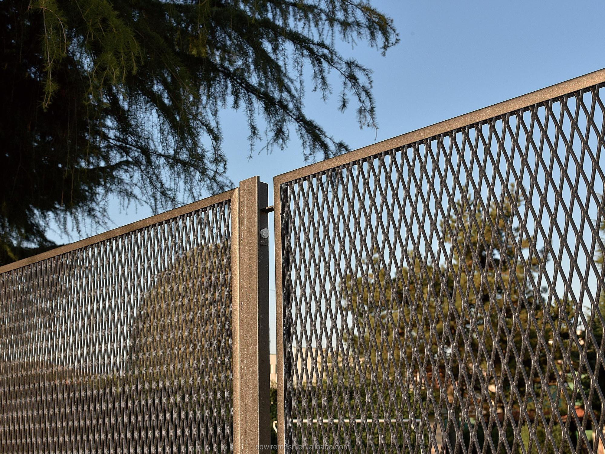 Highway Security Expanded Metal Mesh Fence PVC Coated 2.0m Width 2.5m Height