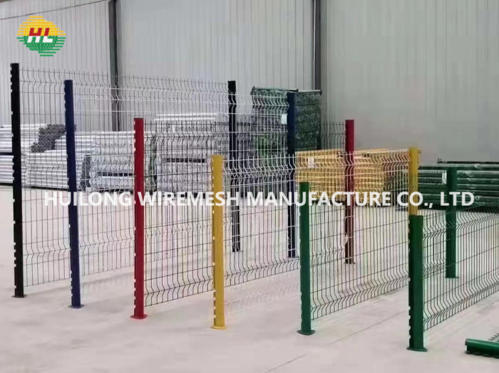 Garden 50x100mm Aperture Welded Mesh Fence Hot Dip Galvanized With V Bends