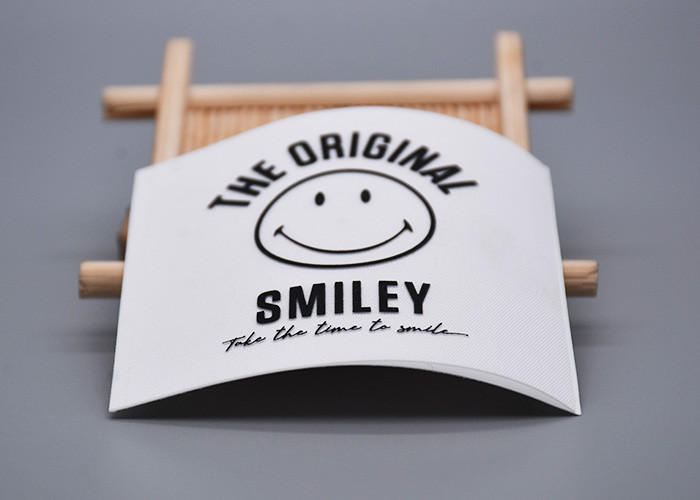 White Twill Custom Woven Label Printed Silicone Logo For Clothing