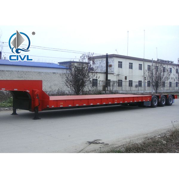 HOWO 3 Axles Semi Trailer Trucks , Flat Low Bed Trailer 30 Ton