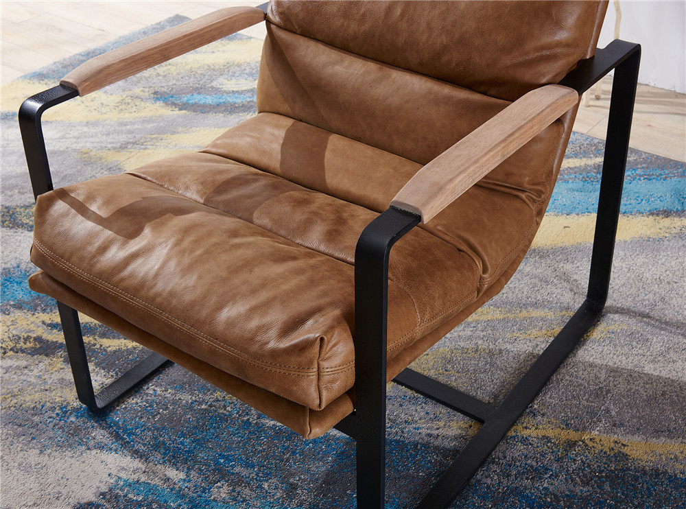 Light Brown Leather Upholstered Chair , Modern Leisure Chair Thick Steel Frame