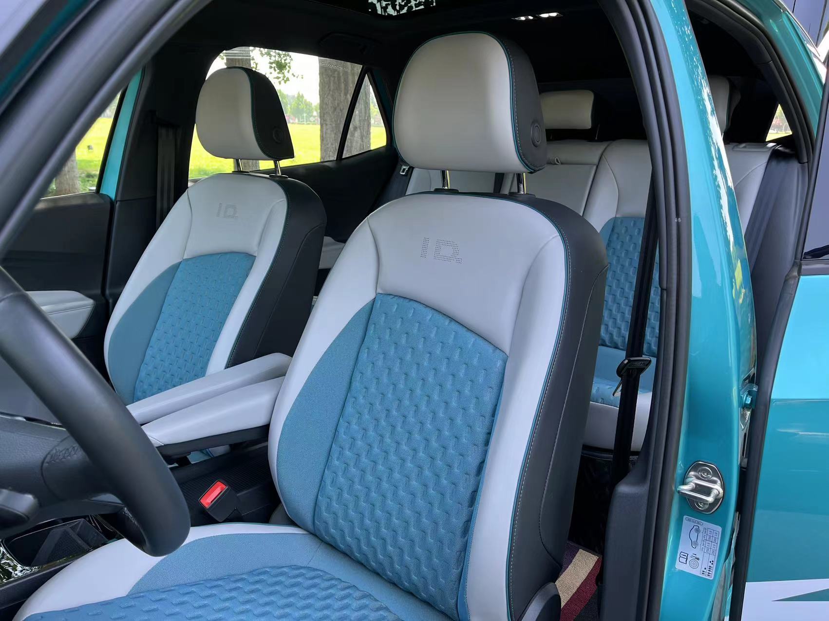 Volkswagen RWD Hatchback ID3 2024 Prime Electric Car 0km Used with 450km Pure Electric Range and 170 Horsepower Motor