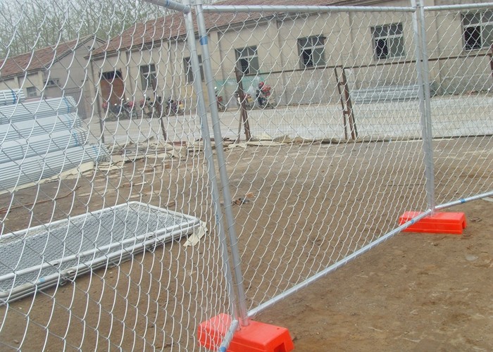 Silver Color Portable Event Fencing , Construction Chain Link Fence Panels