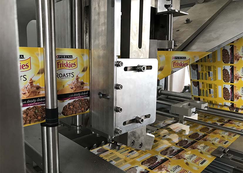 PLC Control Stand Up Pouch Filling And Sealing Machine For ketchup / Sauce 120BPM