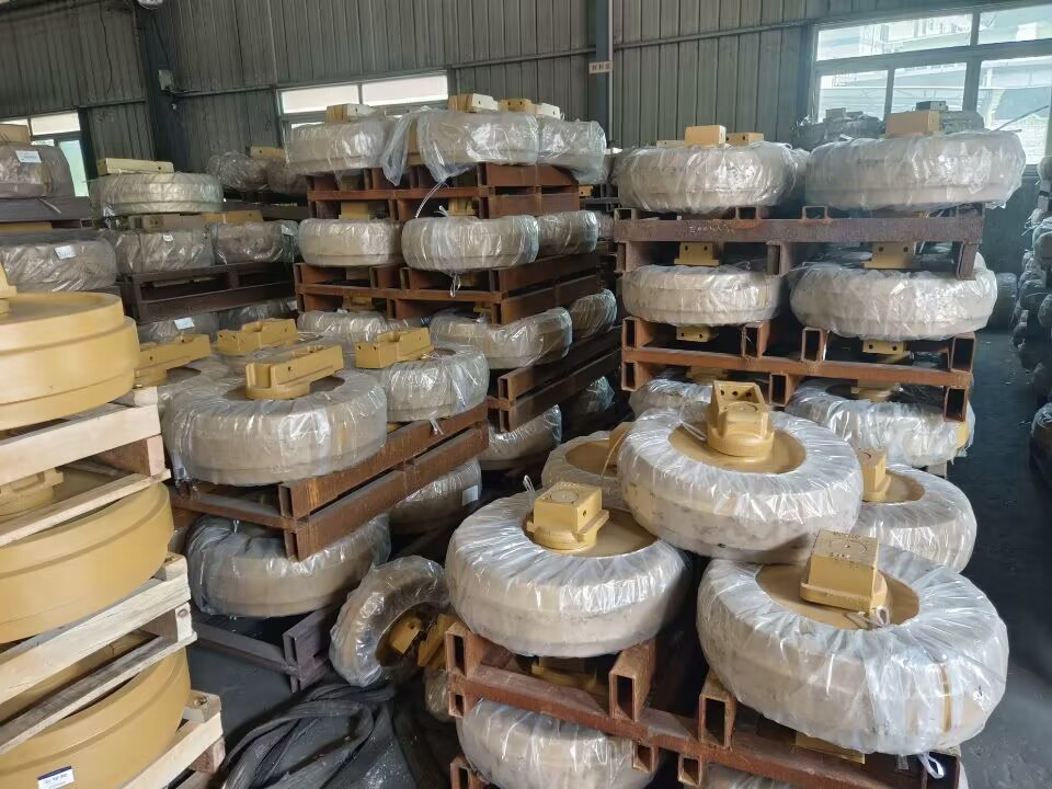 Excavator Front Idler Assy With Spring And Track Adjuster Assy For Mining Machinery