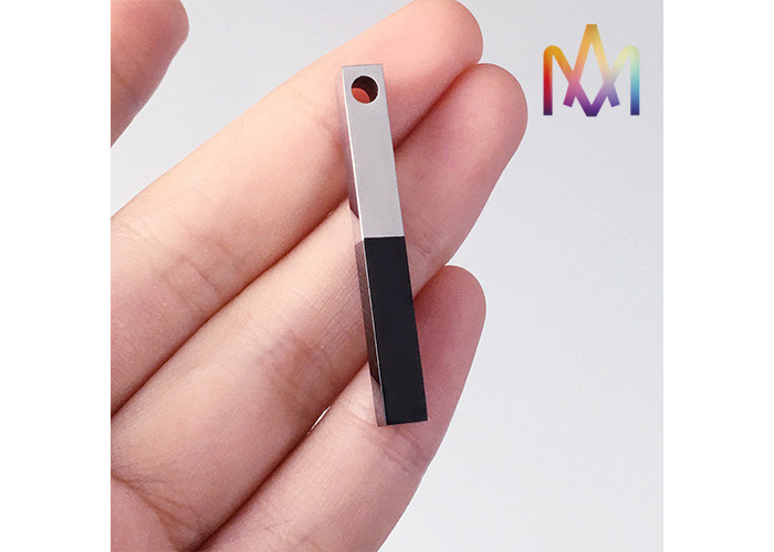 Cuboid Mens Bar Pendant