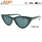Newest Style 2018 plastic Fashionable Sunglasses ,UV 400 Protection Lens