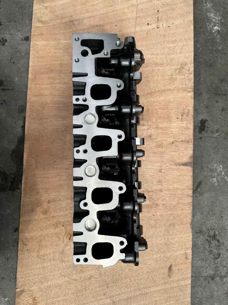 11101-54150 Toyota 5l Cylinder Head Alloy Aluminum Cylinder Head