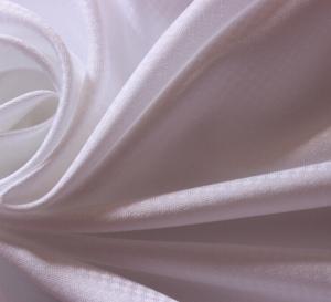 China Polyester Microfiber Fabric Peach Finished white color 85 gsm wholesale