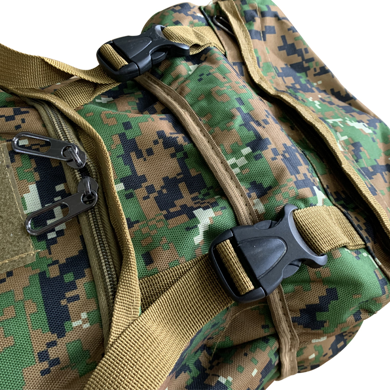 High Strength Straps and Buckles 80L Capacity Waterproof Backpack in 900D Oxford Fabric