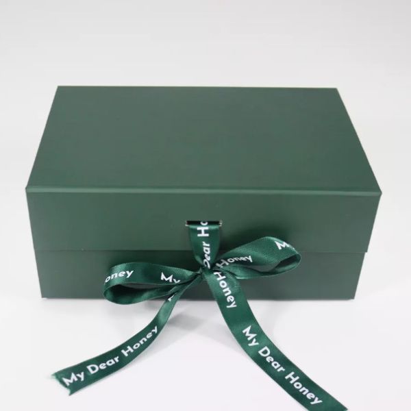 Luxury Foldable Rigid Gift Boxes Cardboard Packaging With Ribbon