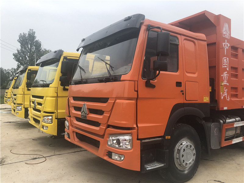Chinese Brand Good Quality HOWO Used 30cbm Front Tipping Truck 12 Tyre Tipper 8X4 Dumper 60 Ton Dump Truck for Sale