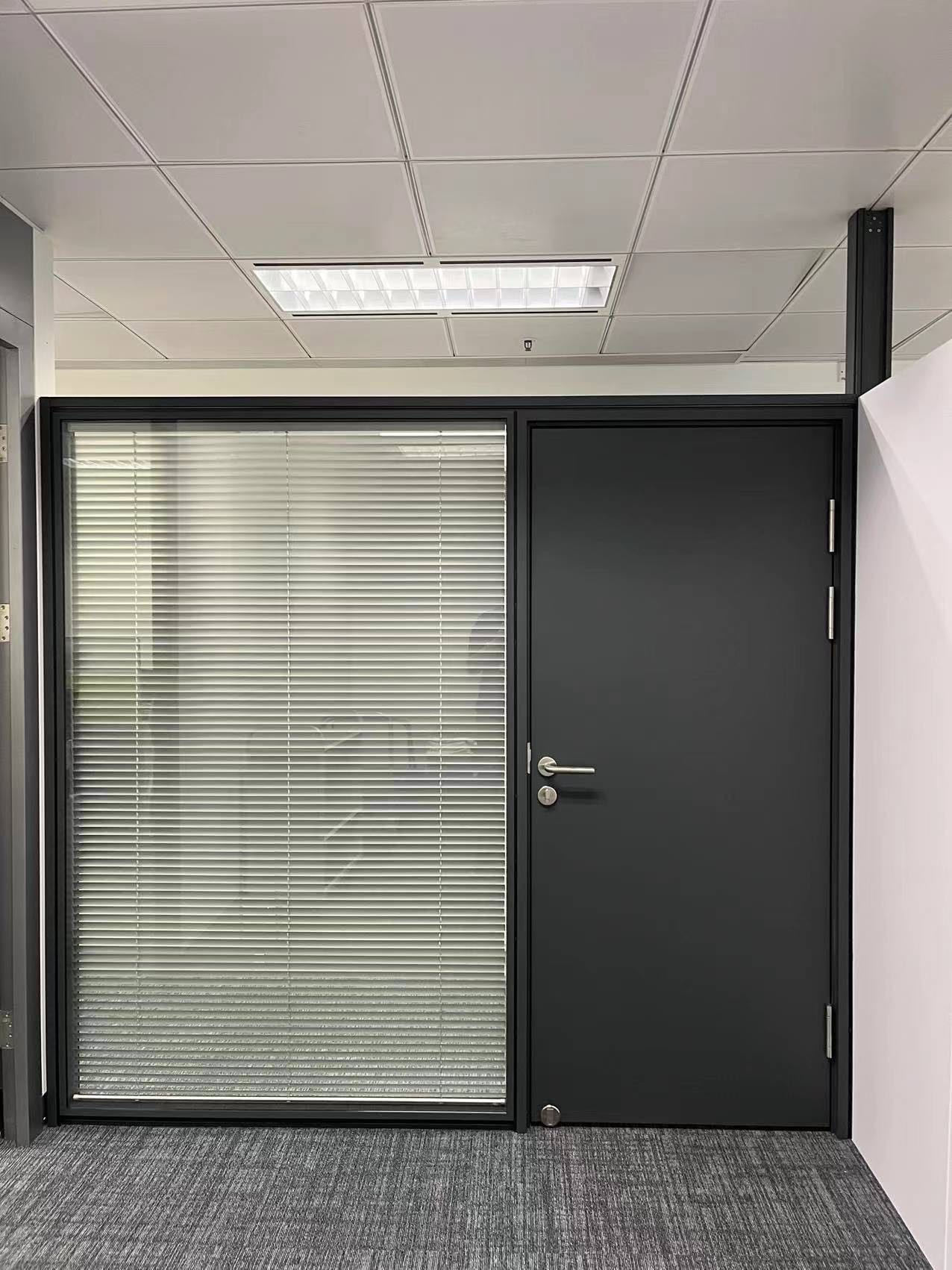Non connect to ceiling partition wall suitable for too height space half height partition wall without fulse ceiling