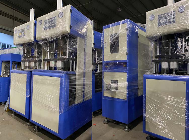 Design 4 Cavity Semi Automatic PET Bottle Blowing Machine for Max. Bottle Height 5000mm