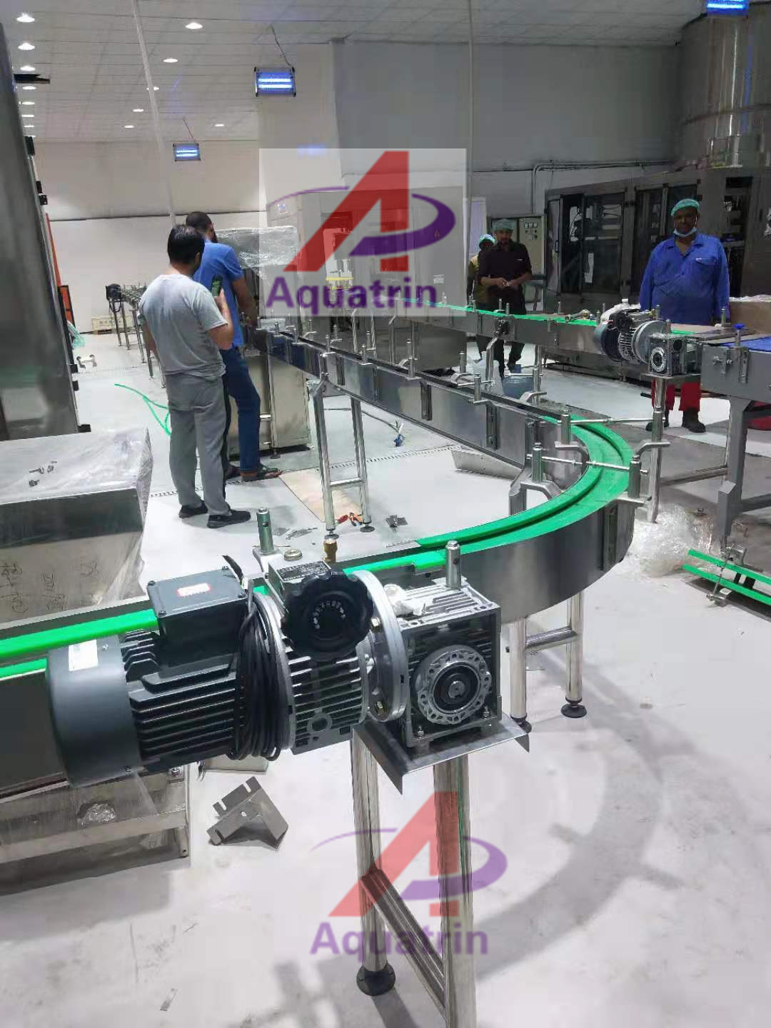 13000BPH PLC Linear Mineral Water Filling Equipment SUS304 ISO