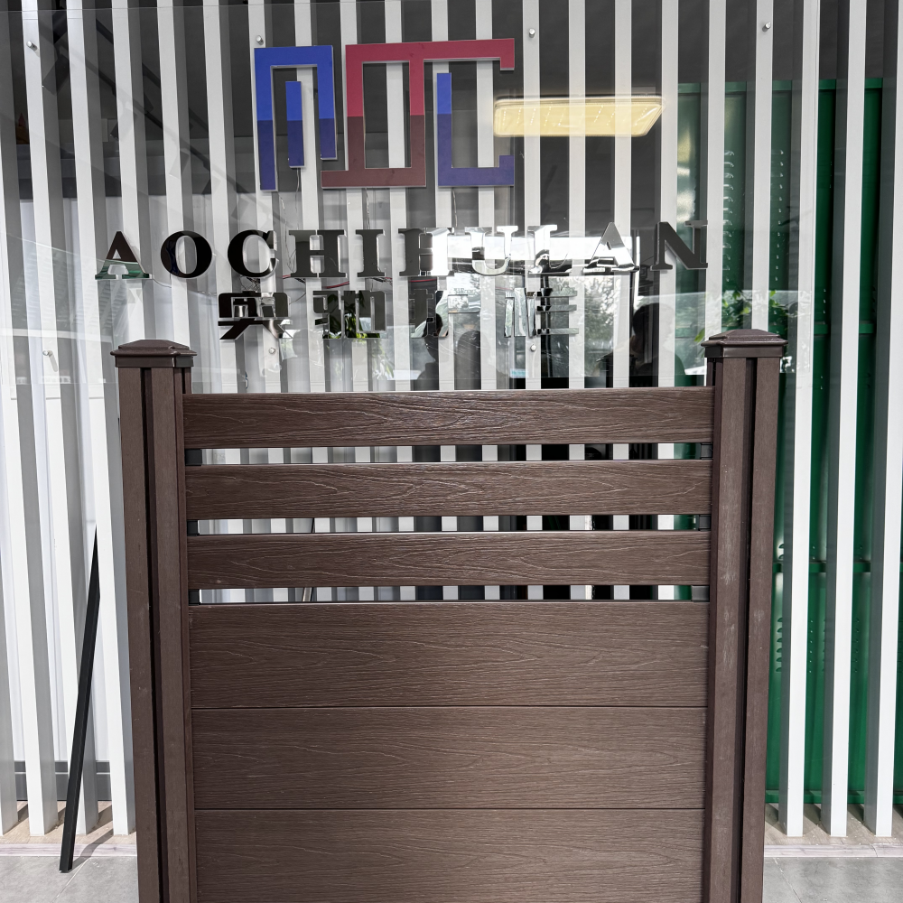 Coffee Color Wpc Fence Wood Plastic Low Maintenance No Painting