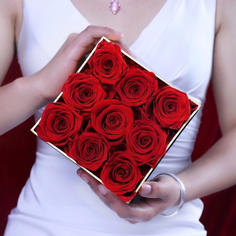 Long Lasting Preserved Roses Gift Eternal Rose In Square Flower Box That Last A Year