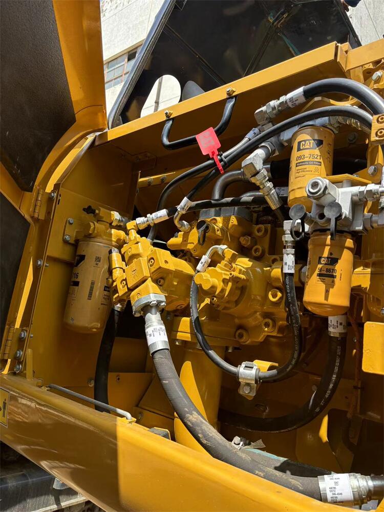 Original Hydraulic Valve Used CAT 336D 330BL Excavator with Low Hours and Low Freight