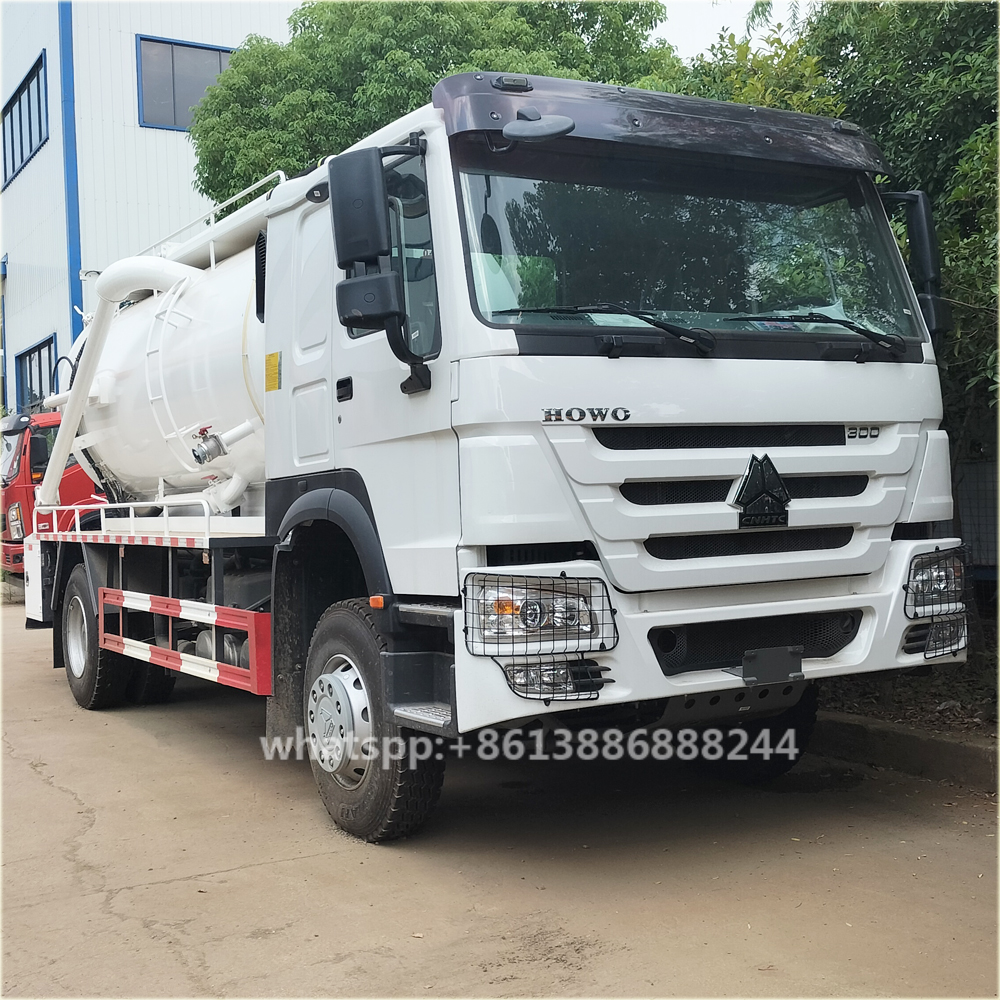 Export Type HOWO 15000 Liters Sewage Suction Truck Vacuum Tanker