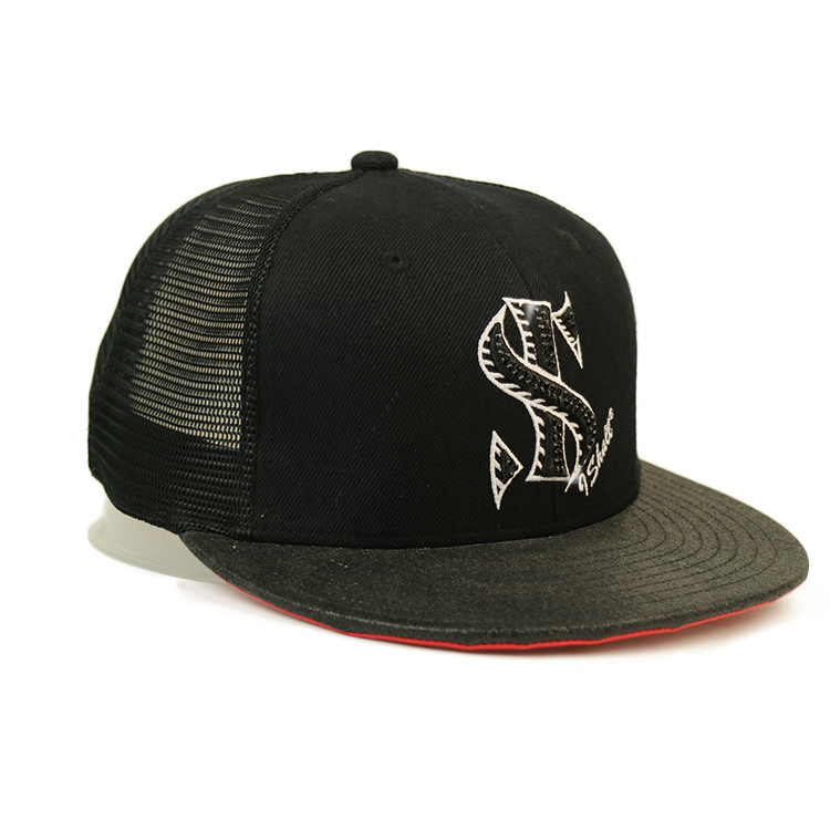 Wholesale Custom 3D Embroidery Rhinestone Logo Flat Brim White Mesh Trucker Caps Snapback