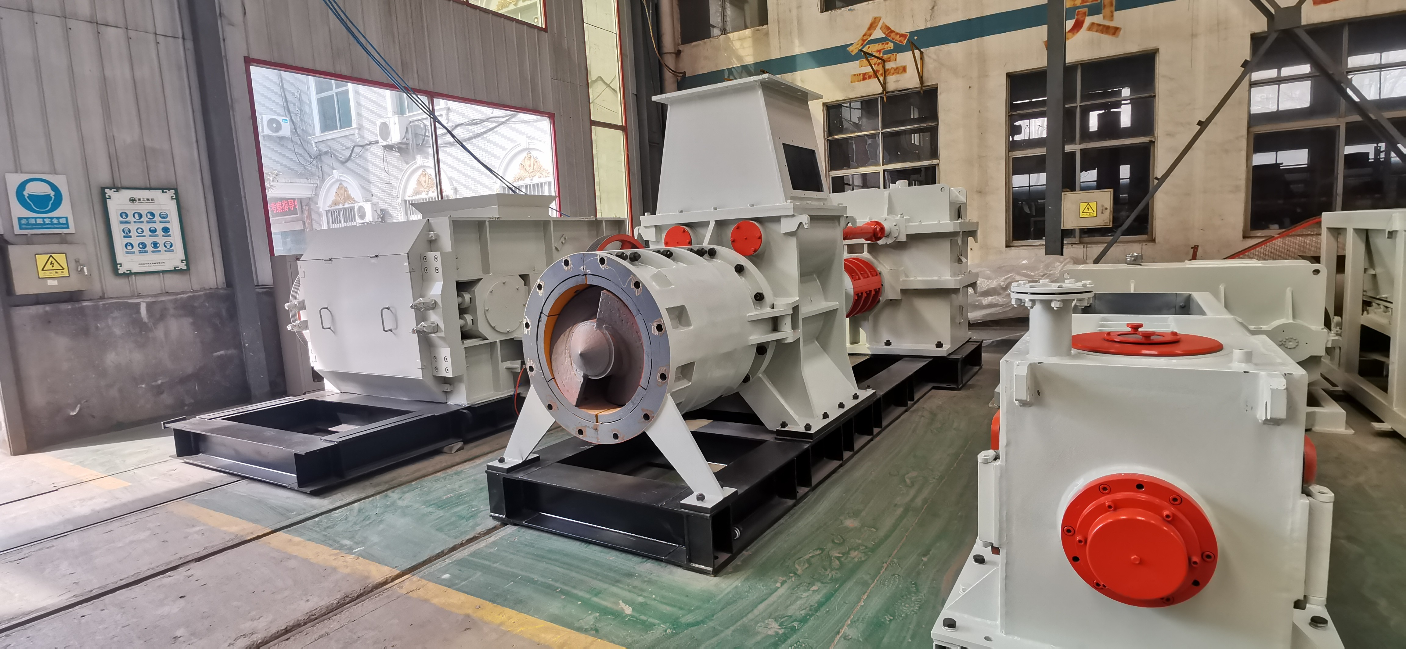 Customized Brick Size Double Stage Vaccum Extruder Machine for Automatic Brick Factory