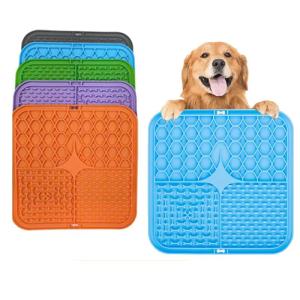 China BPA Free Suction Cup Pet Bowls Silicone Non Slip Slow Feeding Cat Dog Pet Licking Mat wholesale
