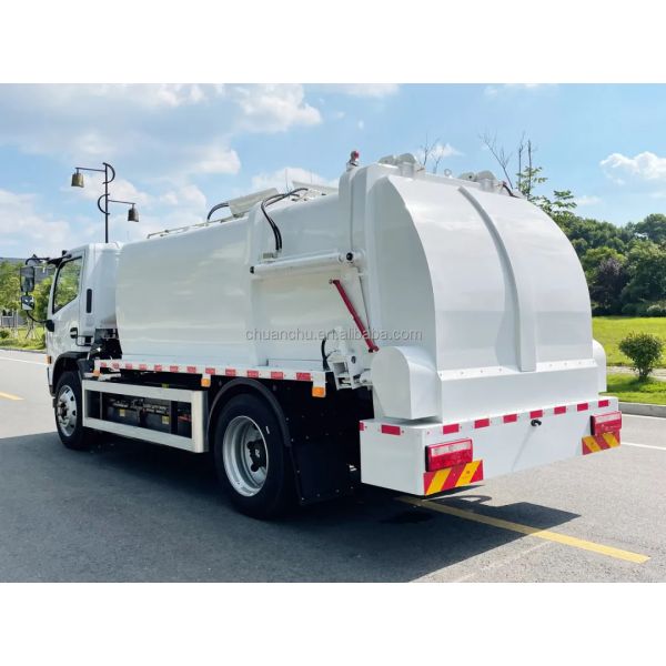 Pure Electric Dongfeng 4x2 Electric Water Truck With CATL Battery