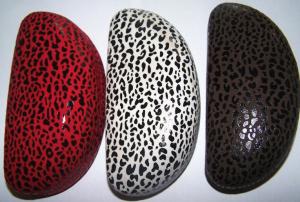 China Fashionable sunglasses cases with spot leather wholesale