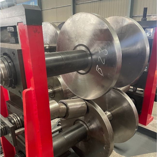 Heavy Duty C Z Purlin Roll Forming Machine Easy Operation With Cr12Mov Cutter / Gearbox Driven