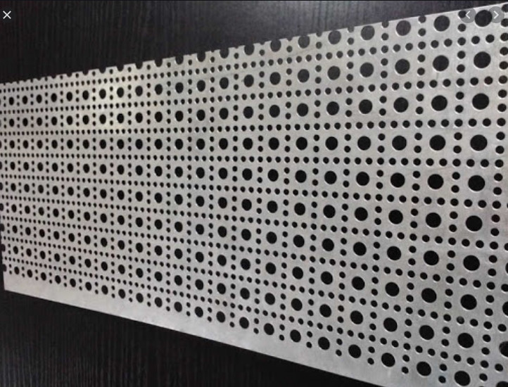 Slotted Hole Decorative Perforated Sheet