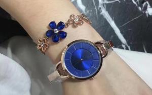China Blue dial quartz watch Wrist Watch with blue flower bracelet Ladies' fashion watch wholesale