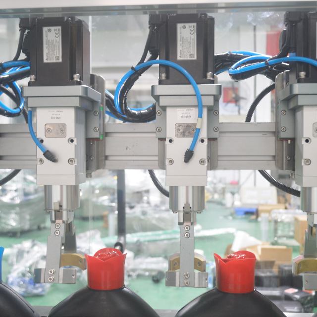 Plastic Packaging Material Used in 20 Nozzles Tracking Filling Machine for Shampoo
