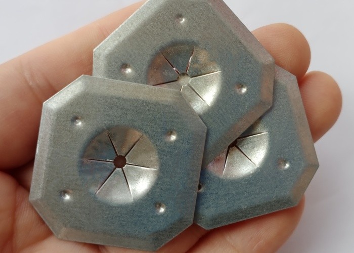 Square Insulation Self Locking Washer For Fasten Insulation Place
