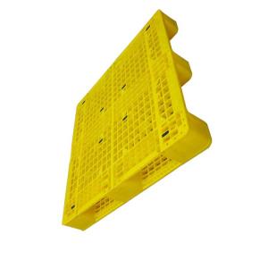 China Polypropylene Yellow Plastic Pallets Reusable 43x43 Plastic Pallets wholesale