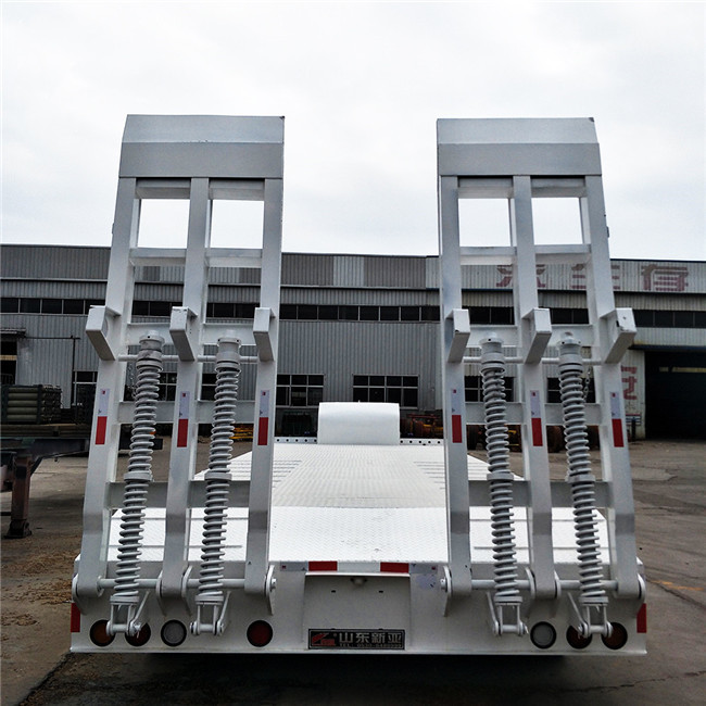Steel Material 60T -70T Heavy Duty Semi Trailers Low Bed 3 Axles 12R22.5 / 12R20 Tire