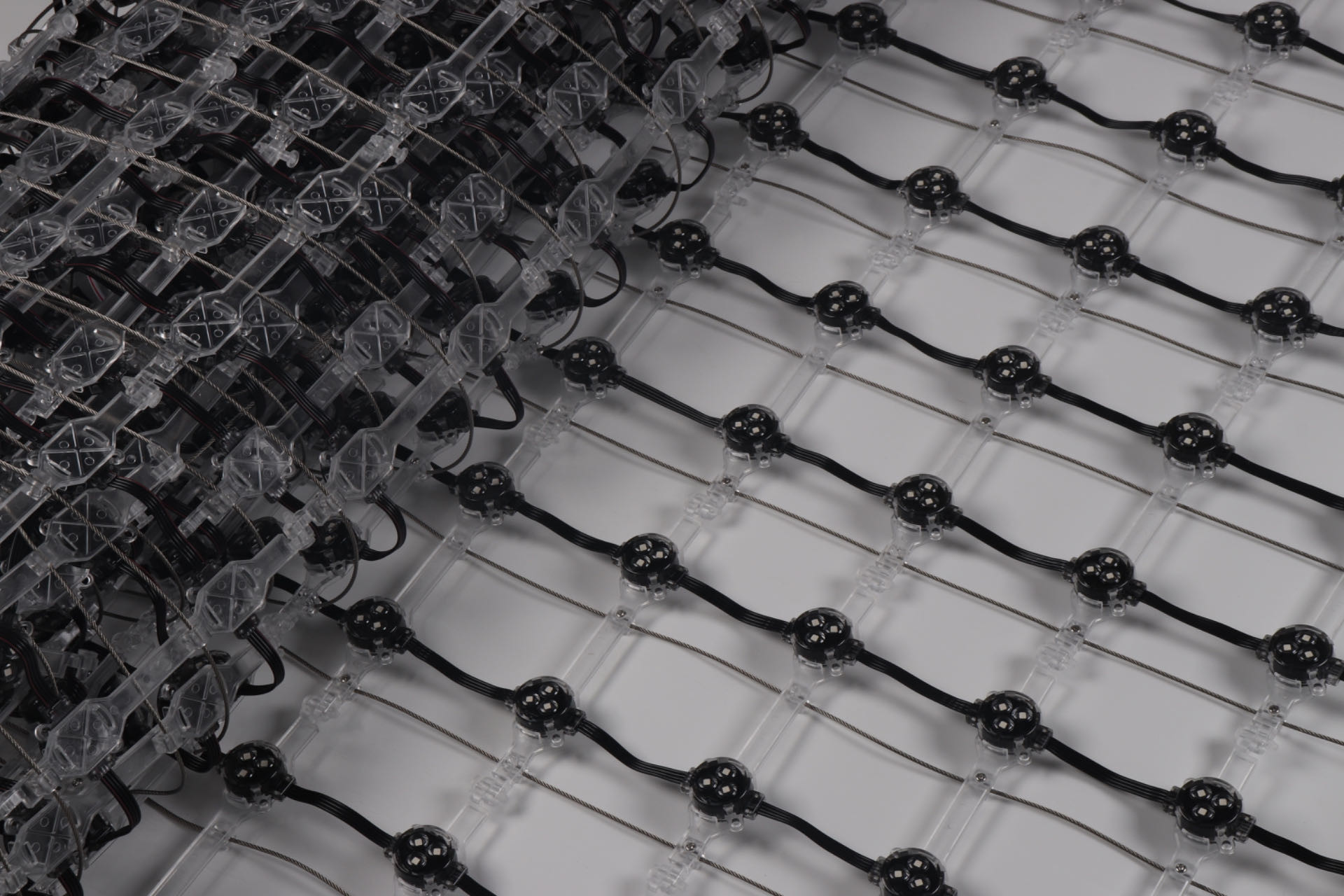 IP67 Waterproof 30mm Flexible LED Mesh Screen For Glass Curtain Outdoor Buildings