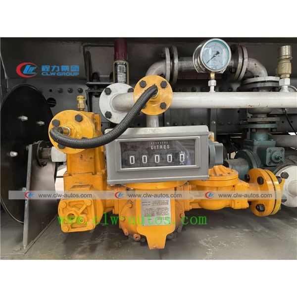 Sinotruk Howo 20m3 10 Ton LPG Gas Tanker Truck With Flow Meter