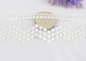 China Water Soluble Floral White Guipure Lace Trim , 7.5cm Width Flat Vintage Lace Ribbon wholesale