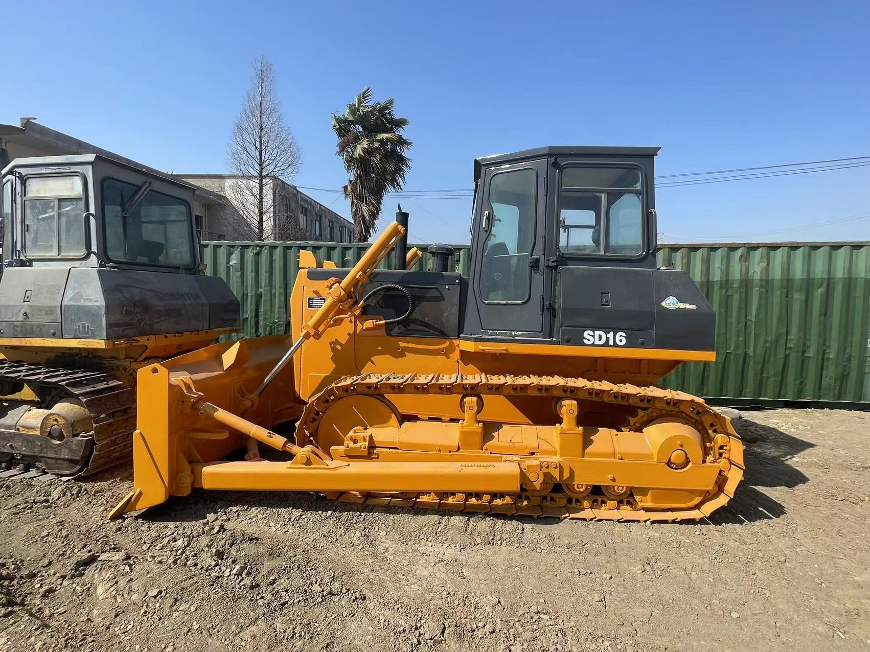 2021 120kw Year Used Bulldozer Sales Earthmoving Shantui Dozer Sd16 Used Crawler Bulldozer