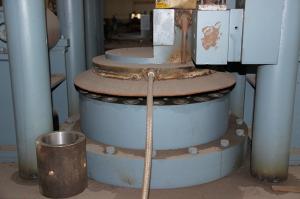 China Industrial Carbon / Alloy Seel Metal Melting Machine High Yield wholesale