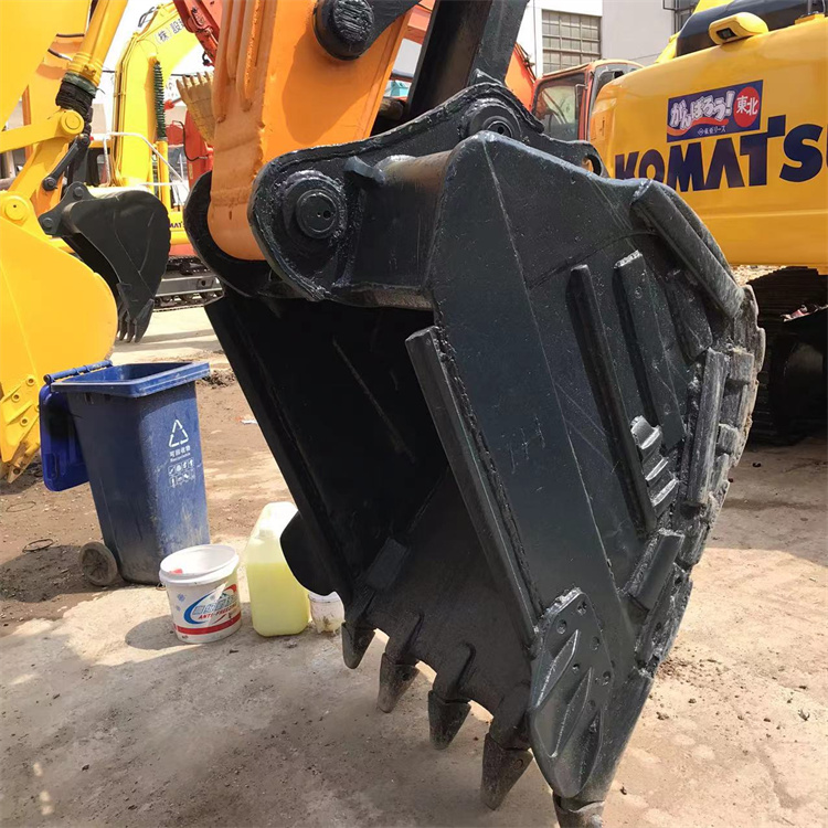 Korea Original Crawler 22 Ton Used Hyundai 220 Excavator Shipping Size 11530x3340x4165mm