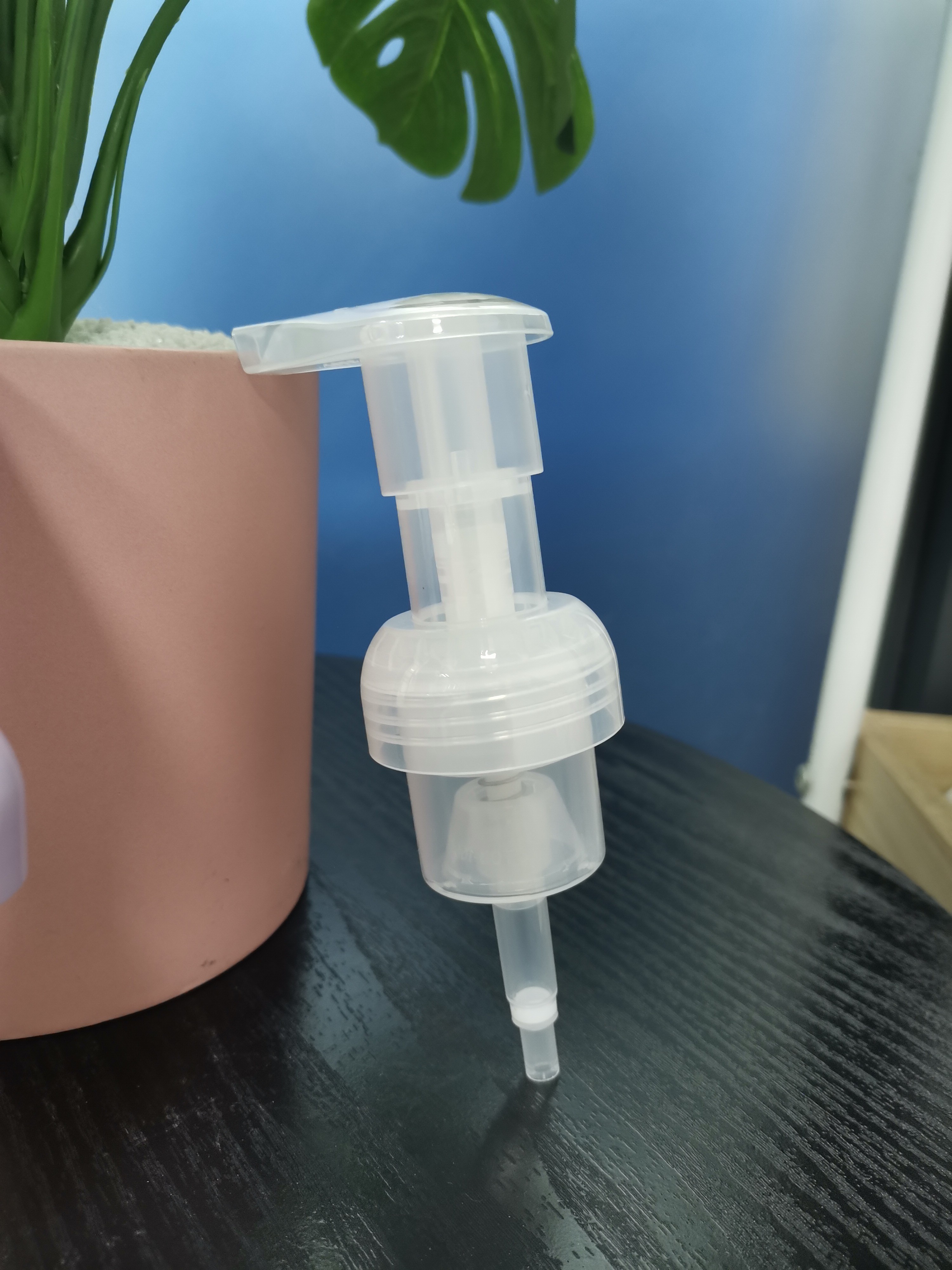 Unisex Facial Wash Pump With Easy To Wash Benefits From CTP
