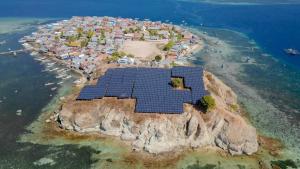 China Island Solar Energy Systems Off Grid Solutions for Sustainable Living wholesale