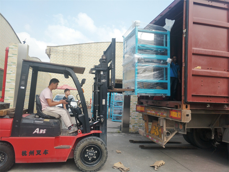 Capacity Plastic Feeding System With PLC Control Remote Control 500-2000 Kg Capacity